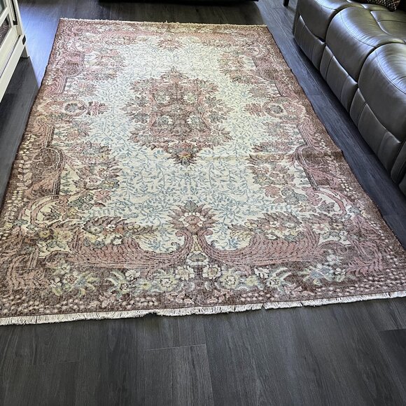 Vintage Turkish Wool on Cotton Rug / 9.4 ft x 6 ft - Picture 1 of 12